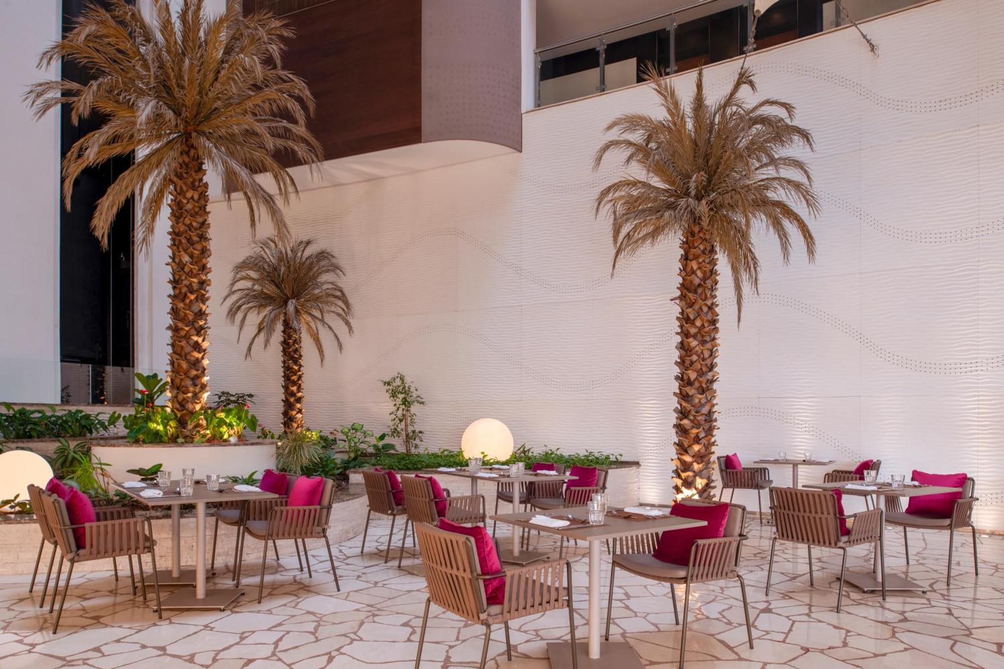 Hotel Crowne Plaza - The Business Park By Ihg