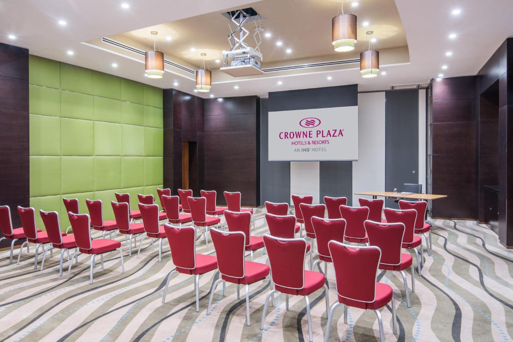 Crowne Plaza - The Business Park By Ihg Hotel 5*